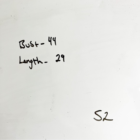 NEW Karyn Seo Carmen 3/4 Bell Sleeve Embroidered Velvet V-Neck Top size large - Picture 7 of 7